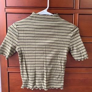 Forever 21 green mock neck shirt